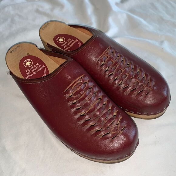 WALLSTROM’S Wooden Clogs - Picture 1 of 4